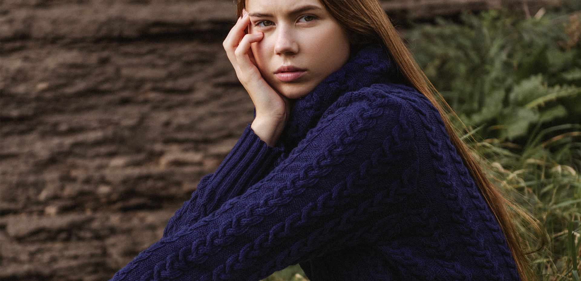 MITHIO AGNES women´s merinowool hight neck cable knit sweater dark lilac